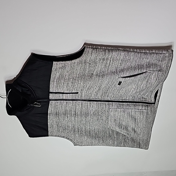 Ascend XL silver and black zip up vest - Picture 2 of 6